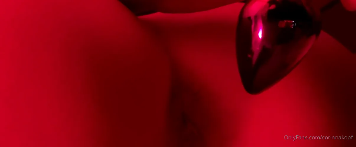 Corinna Kopf Slip it en Buttplug Onlyfans Video